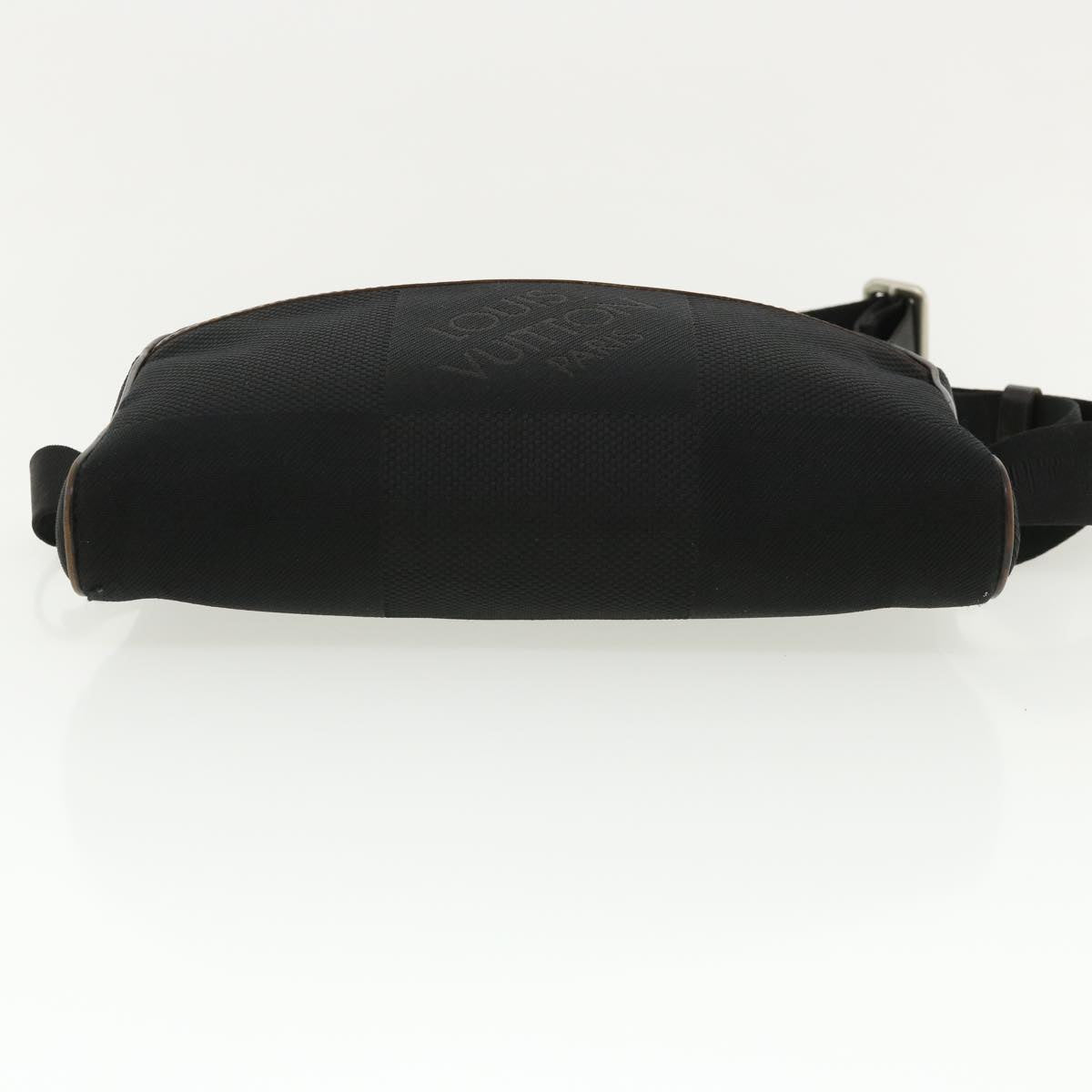 LOUIS VUITTON Damier Geant Acrobat Shoulder Bag Canvas Black M93620 Auth am3701