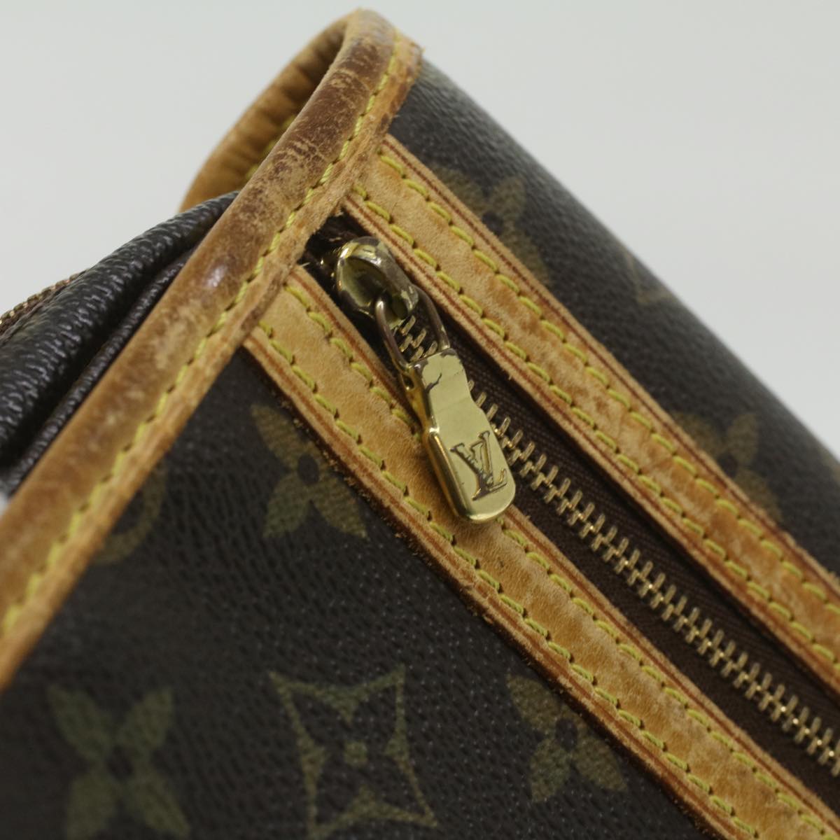 LOUIS VUITTON Monogram Bumback Bosphore Shoulder Bag M40108 LV Auth am3752