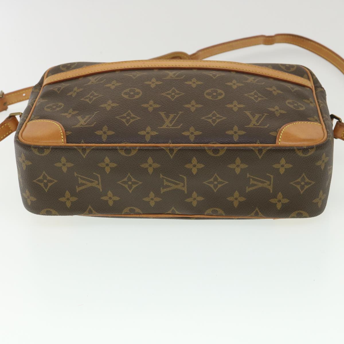 LOUIS VUITTON Monogram Trocadero 30 Shoulder Bag M51272 LV Auth am3757