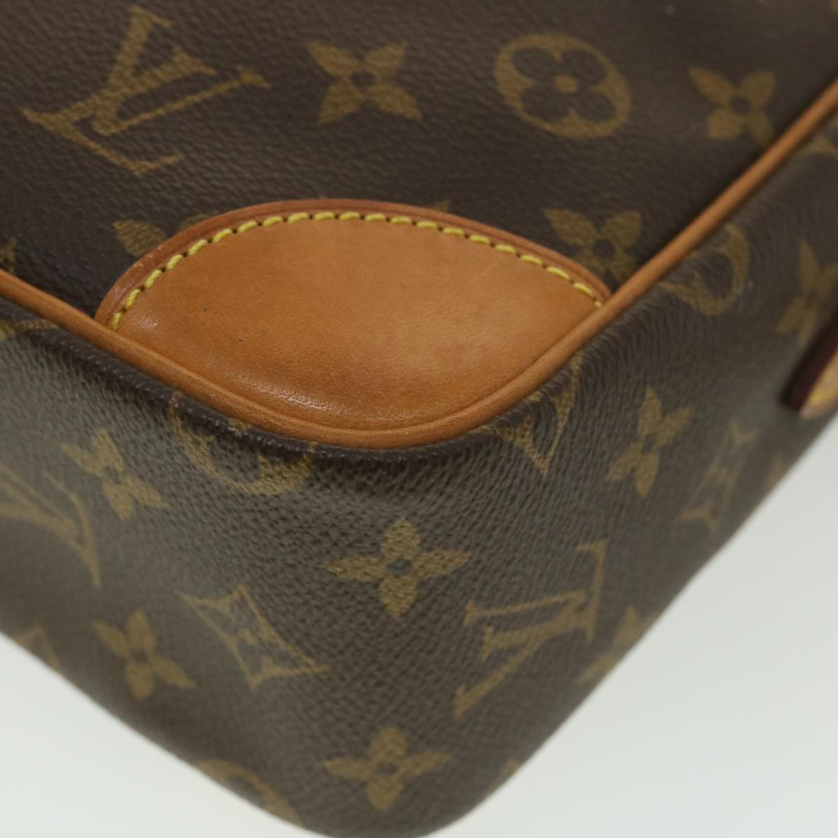 LOUIS VUITTON Monogram Trocadero 30 Shoulder Bag M51272 LV Auth am3757