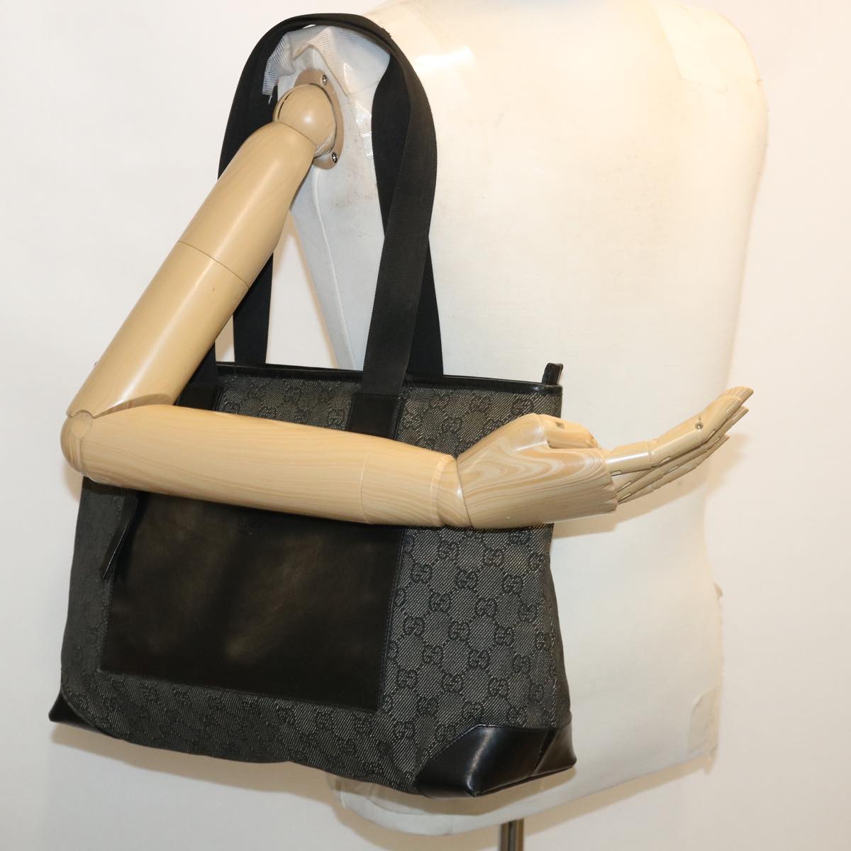 GUCCI GG Canvas Tote Bag Black 34339 Auth am3809