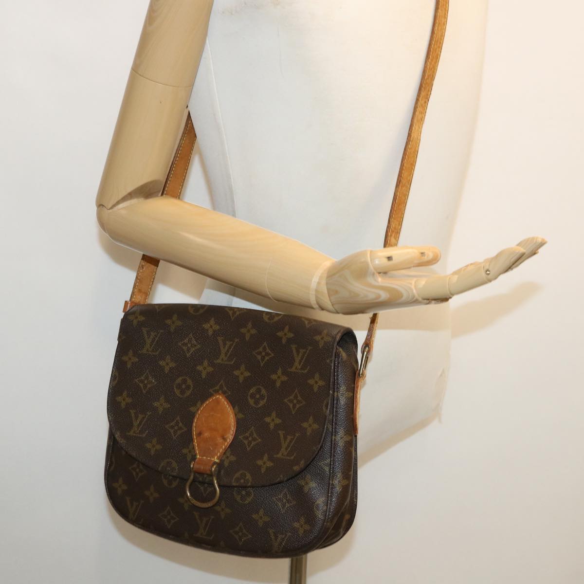 LOUIS VUITTON Monogram Saint Cloud GM Shoulder Bag M51242 LV Auth am3845