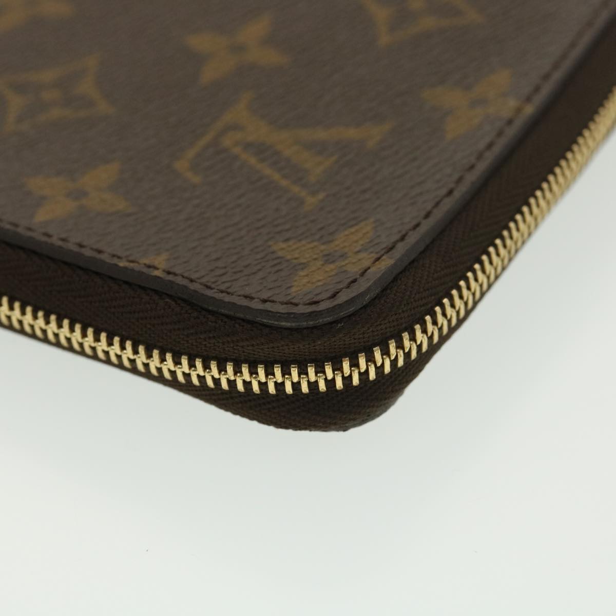 LOUIS VUITTON Monogram Couverture Passport Zip M66501 LV Auth am4147A