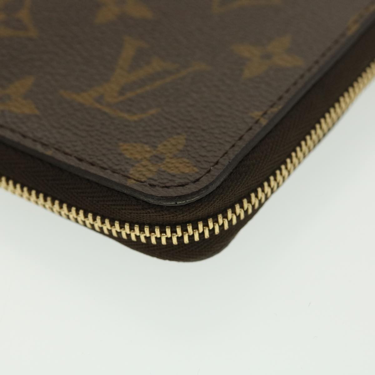 LOUIS VUITTON Monogram Couverture Passport Zip M66501 LV Auth am4147A