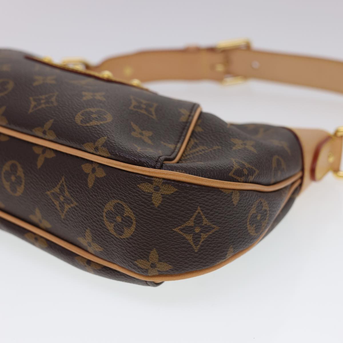 LOUIS VUITTON Monogram Thames PM Shoulder Bag M56384 LV Auth am4173A