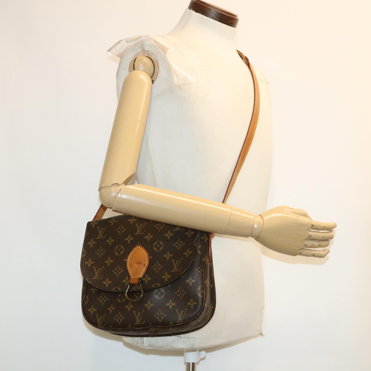 LOUIS VUITTON Monogram Saint Cloud GM Shoulder Bag M51242 LV Auth am4259