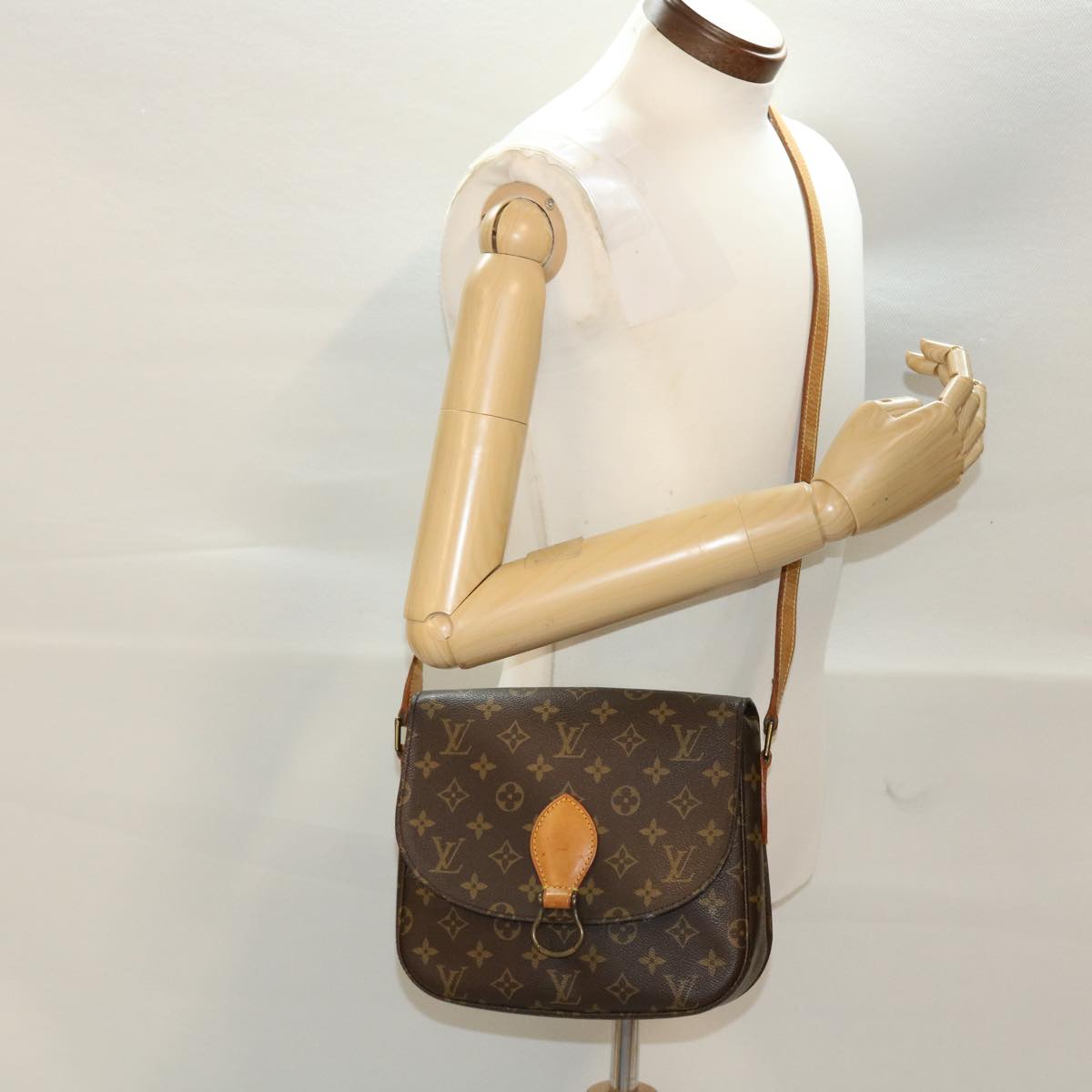 LOUIS VUITTON Monogram Saint Cloud GM Shoulder Bag M51242 LV Auth am4476