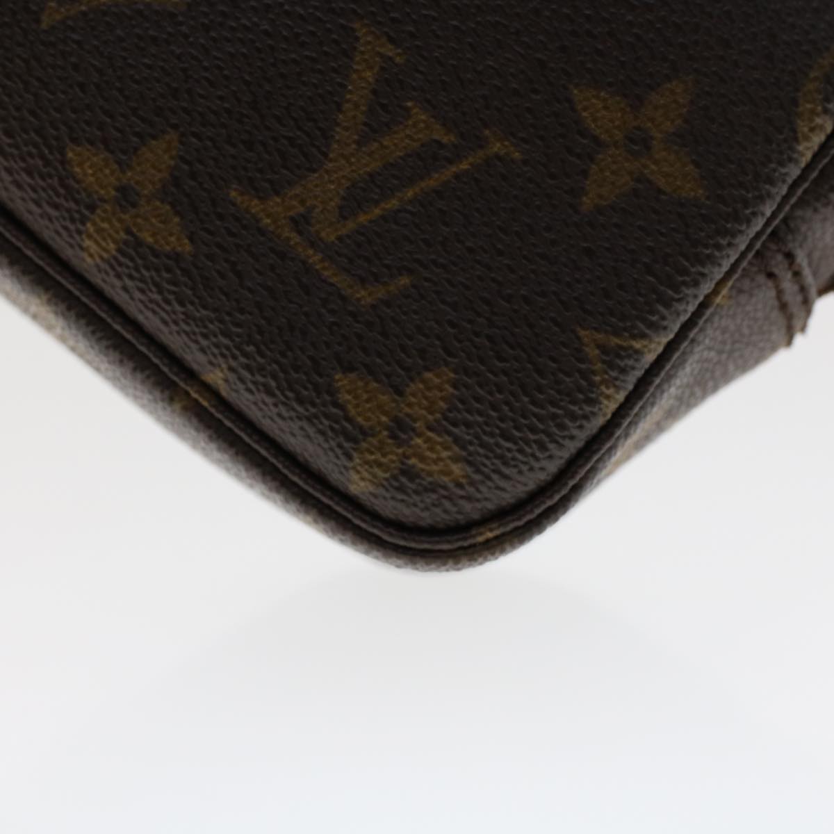 LOUIS VUITTON Monogram Trousse Toilette 23 Clutch Bag M47524 LV Auth am4550