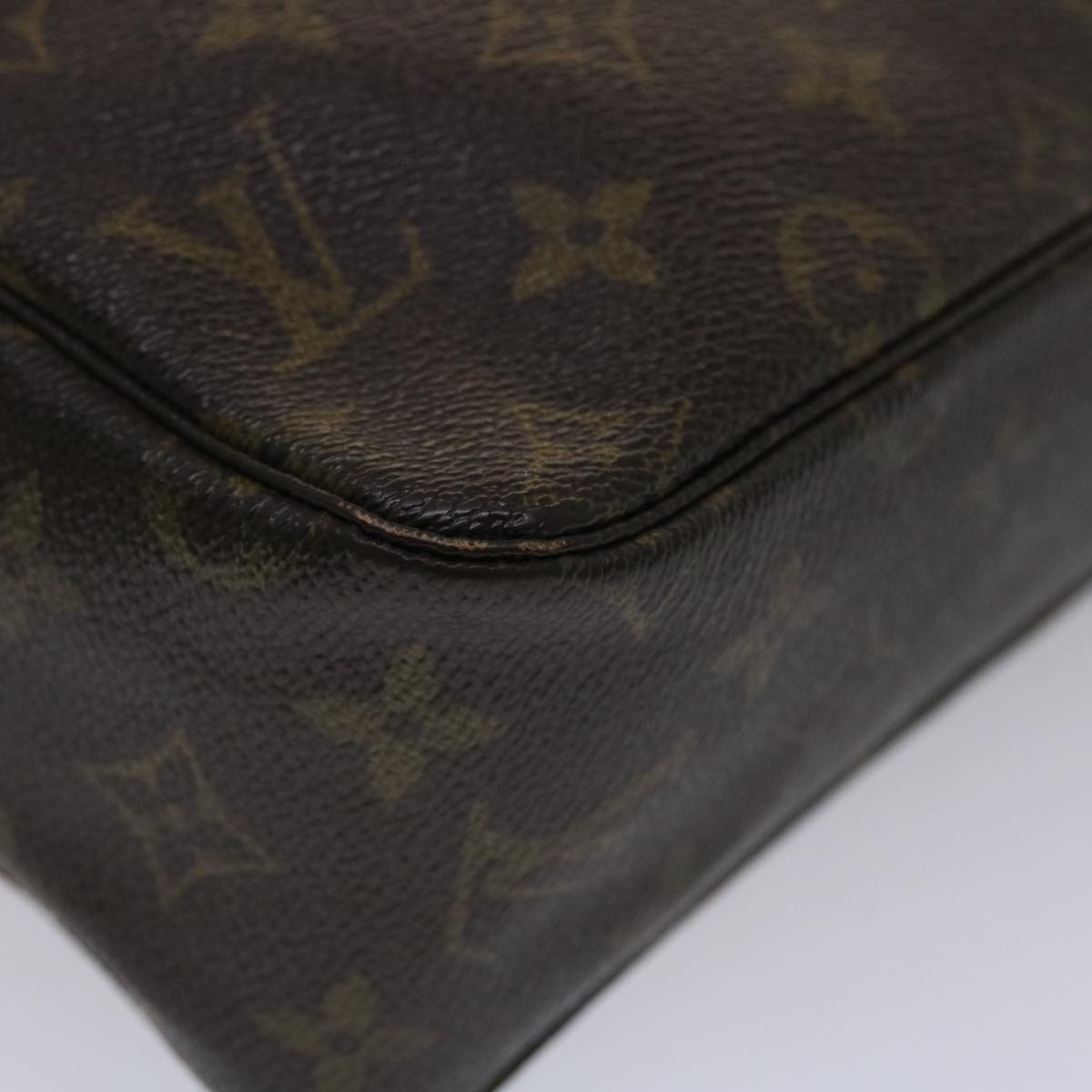 LOUIS VUITTON Monogram Trousse Toilette 28 Clutch Bag M47522 LV Auth am4793