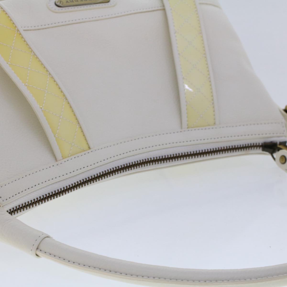 BURBERRY Shoulder Bag Leather White Auth am4832