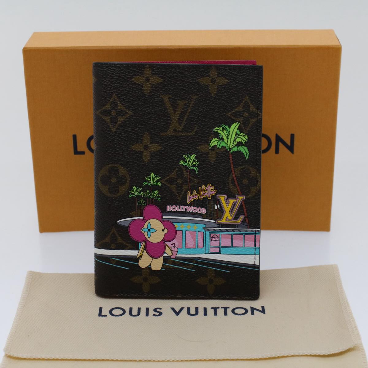 LOUIS VUITTON Monogram Vivienne Couverture Passport Case M80858 LV Auth am4900