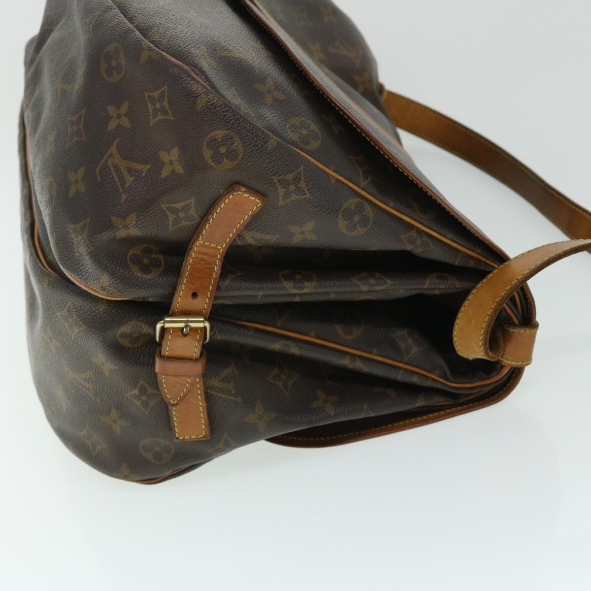 LOUIS VUITTON Monogram Saumur 35 Shoulder Bag M42254 LV Auth am4978