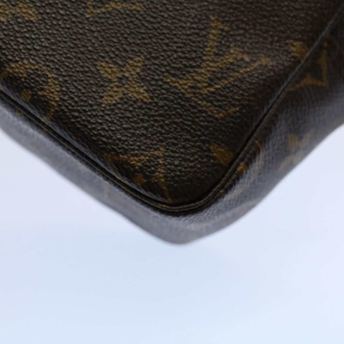 LOUIS VUITTON Monogram Trousse Toilette 28 Clutch Bag M47522 LV Auth am5085