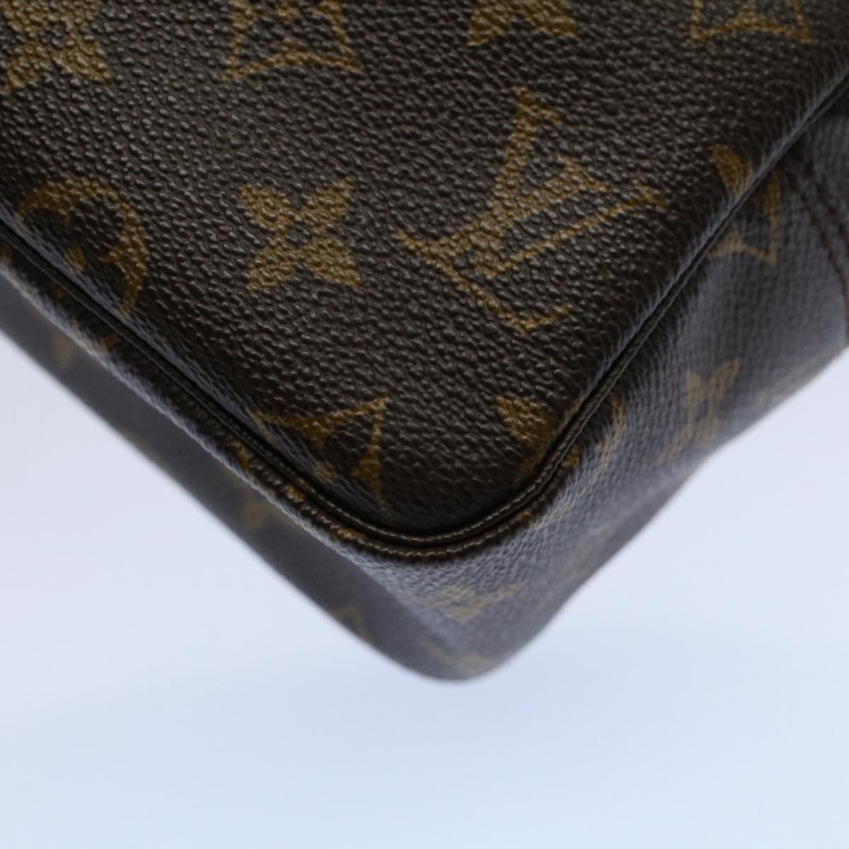 LOUIS VUITTON Monogram Trousse Toilette 28 Clutch Bag M47522 LV Auth am5085