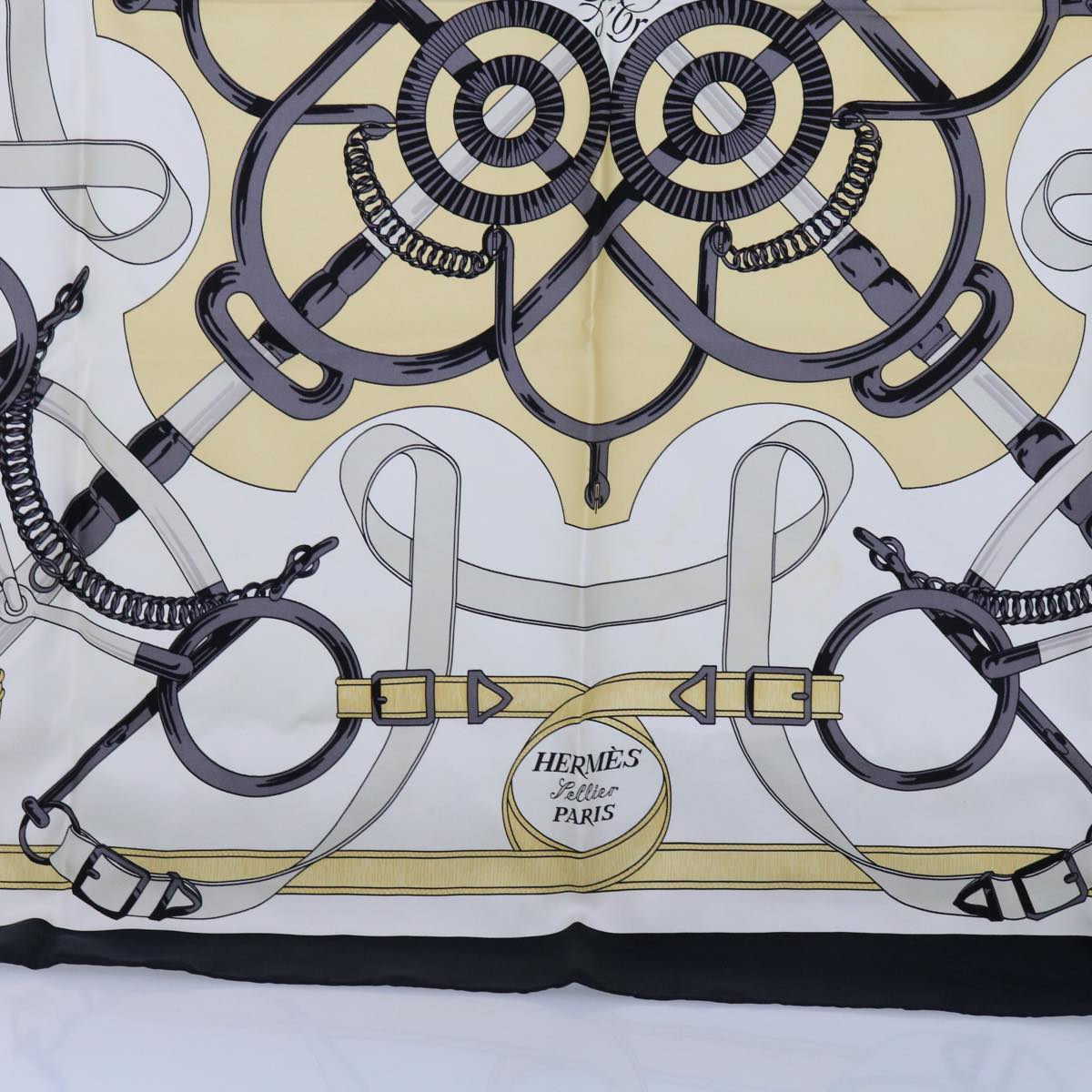 HERMES Carre 90 Eperon d’Or Scarf Silk Black White Auth am5304