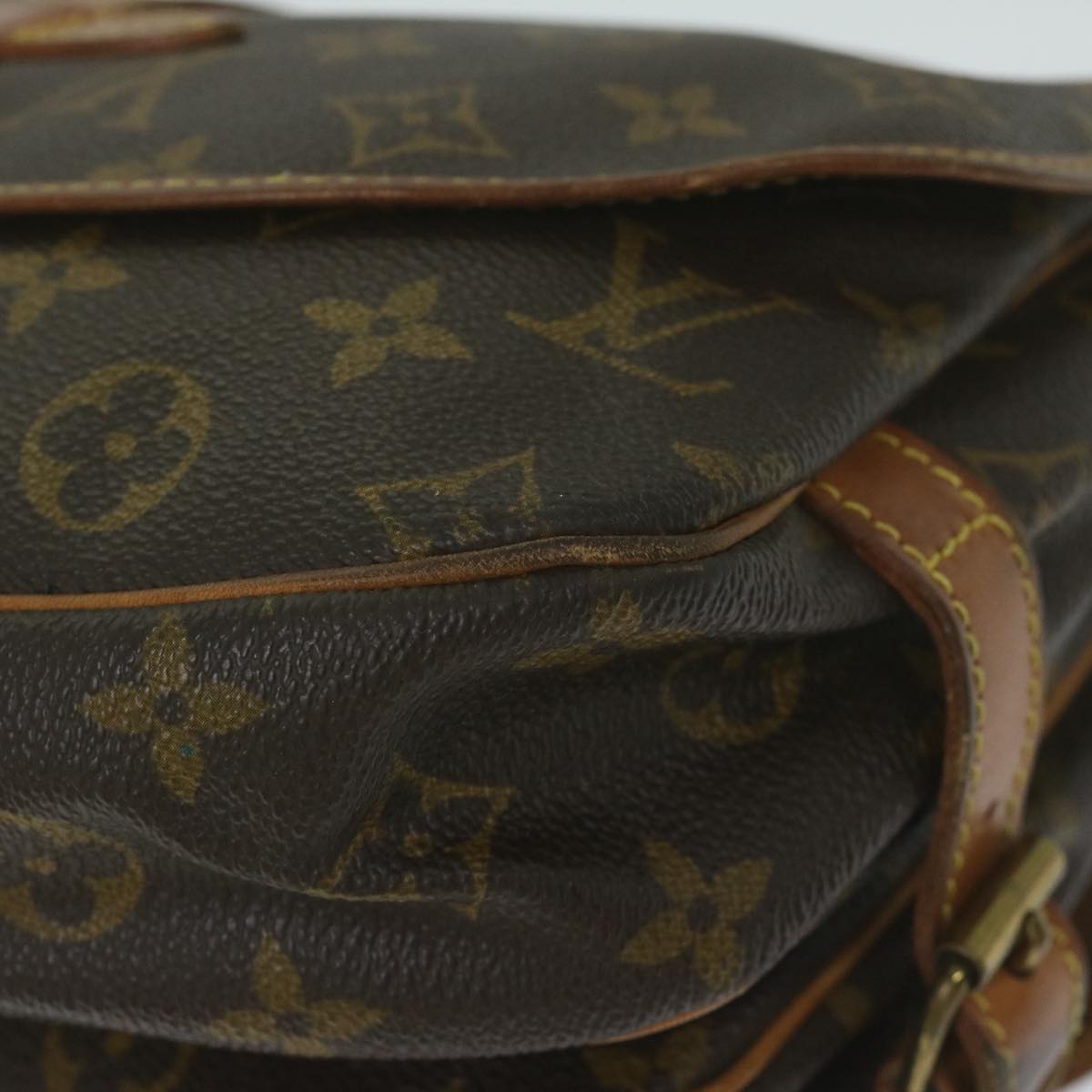 LOUIS VUITTON Monogram Saumur 30 Shoulder Bag M42256 LV Auth am5348