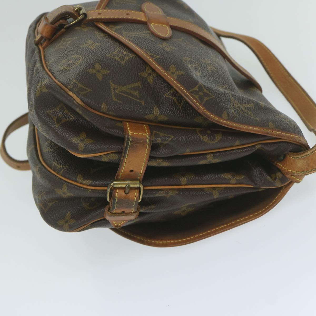 LOUIS VUITTON Monogram Saumur 30 Shoulder Bag M42256 LV Auth am5348