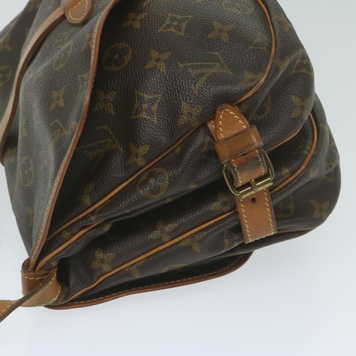 LOUIS VUITTON Monogram Saumur 30 Shoulder Bag M42256 LV Auth am5348