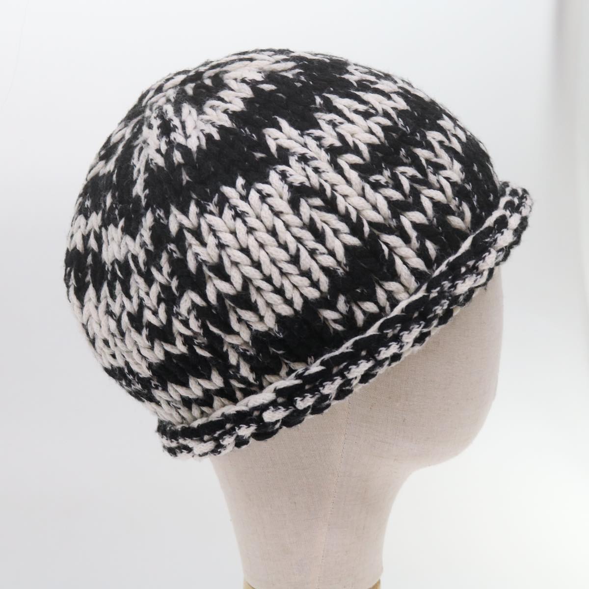 CHANEL COCO Mark Knitted Fabrics Hat Wool Black White CC Auth am5382