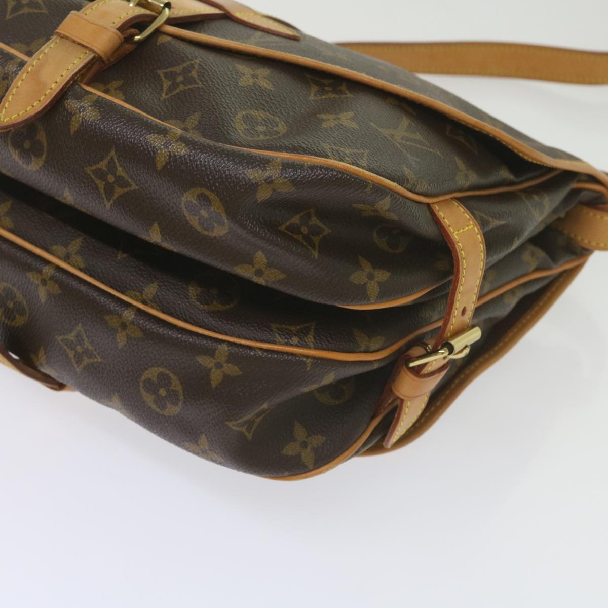 LOUIS VUITTON Monogram Saumur 30 Shoulder Bag M42256 LV Auth am5389