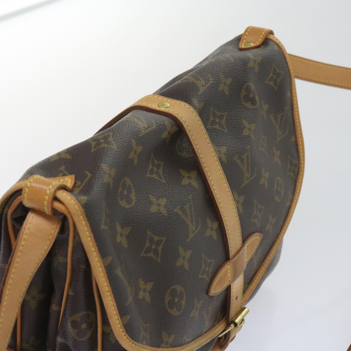 LOUIS VUITTON Monogram Saumur 30 Shoulder Bag M42256 LV Auth am5389