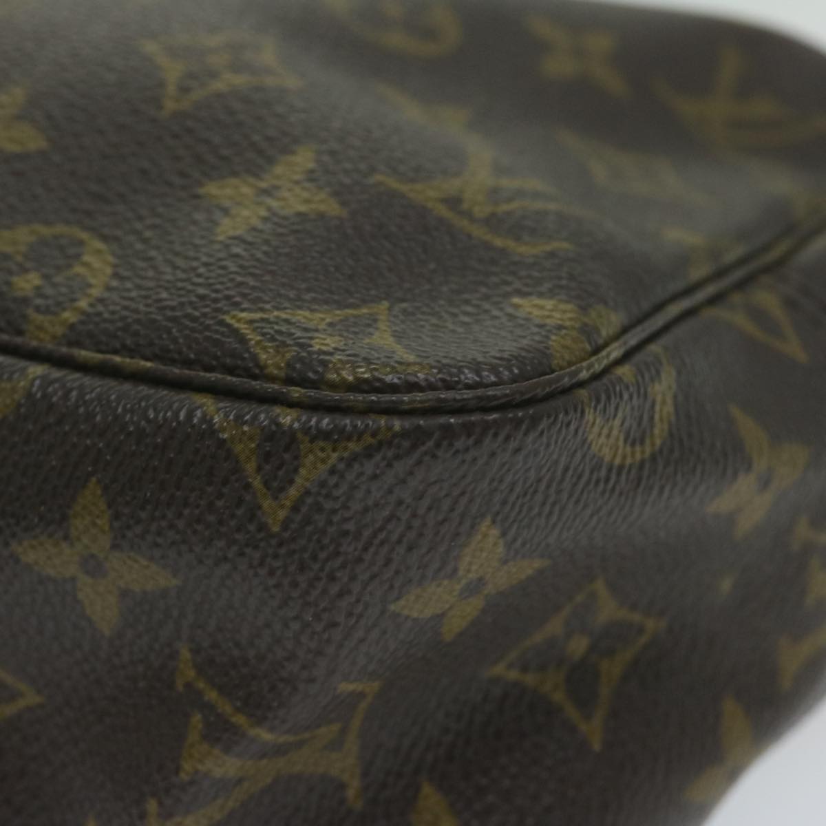 LOUIS VUITTON Monogram Trousse Toilette 28 Clutch Bag M47522 LV Auth am5395