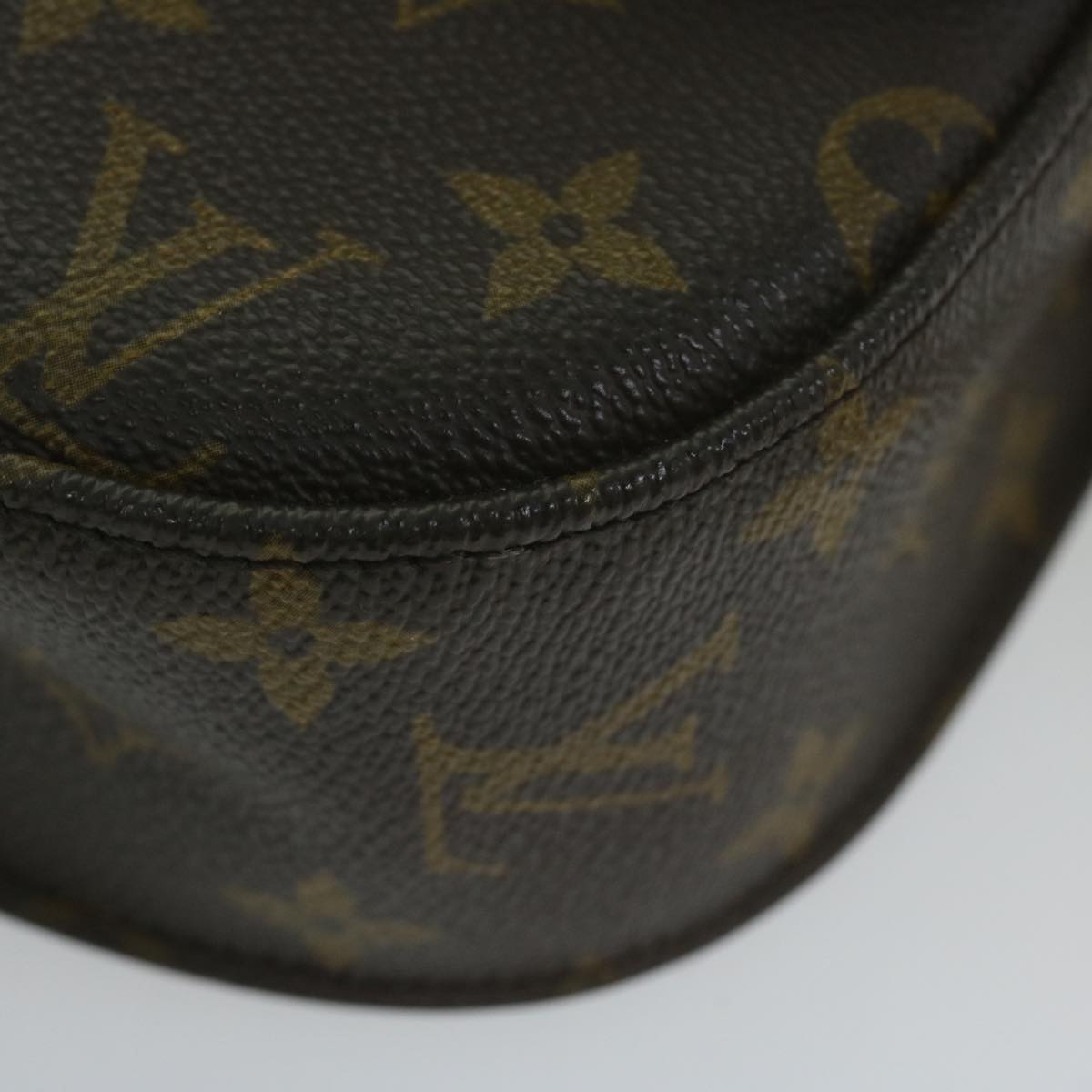 LOUIS VUITTON Monogram Saint Cloud GM Shoulder Bag M51242 LV Auth am5402