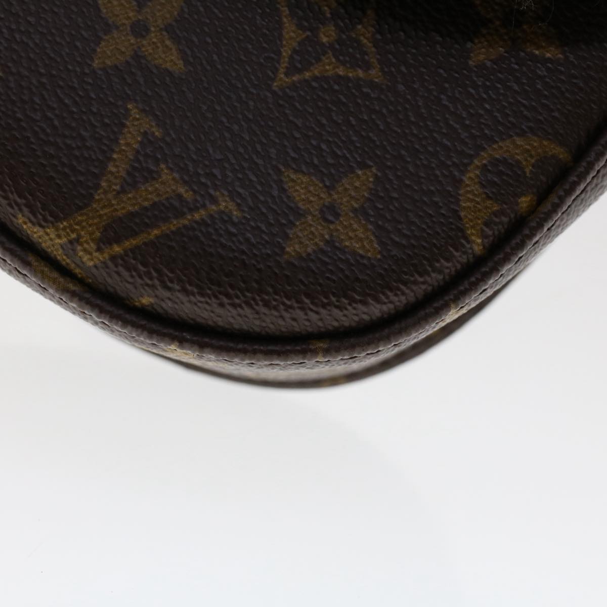 LOUIS VUITTON Monogram Saint Cloud GM Shoulder Bag M51242 LV Auth ar10016B