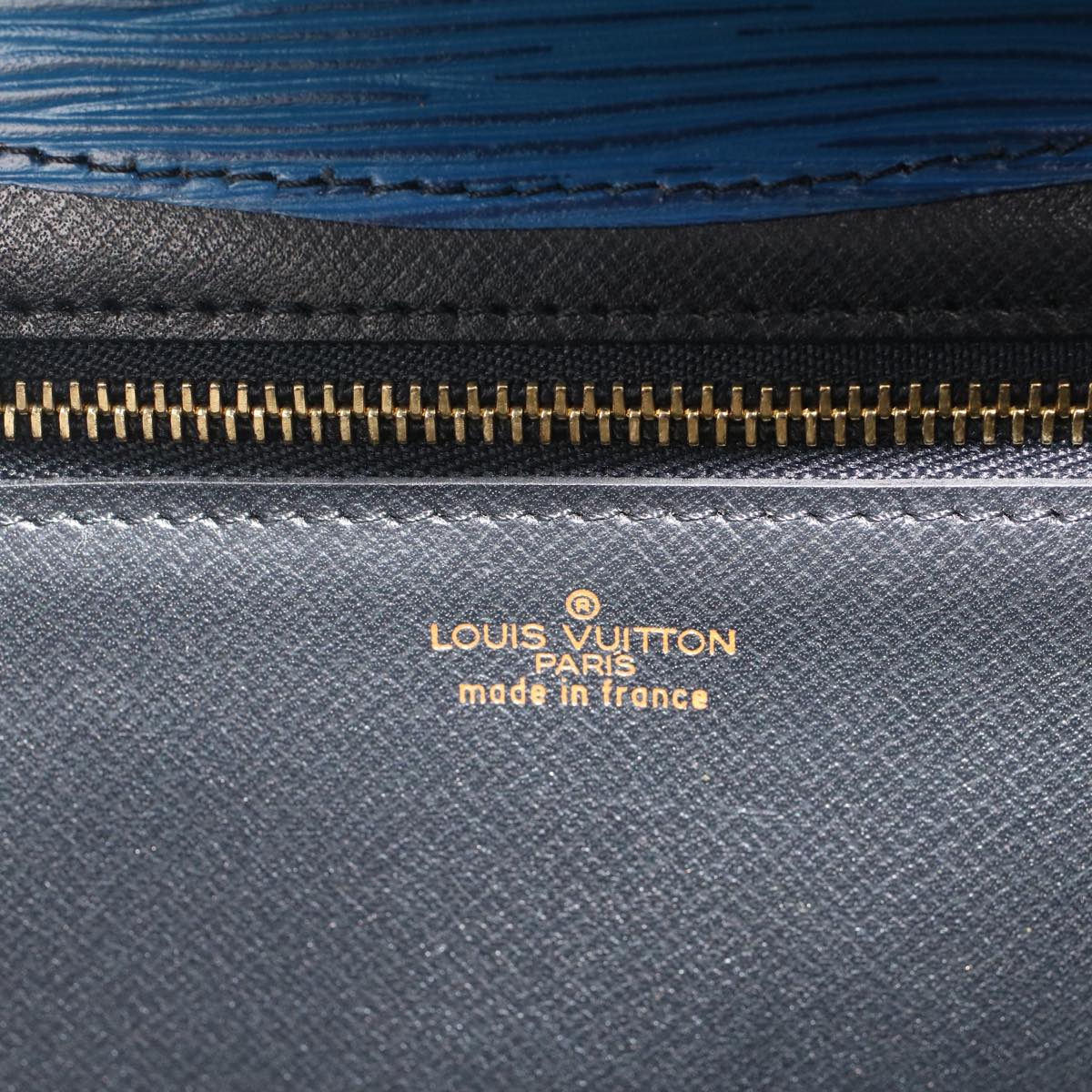 LOUIS VUITTON Epi Montaigne 23 Clutch Bag Blue M52665 LV Auth ar10136B