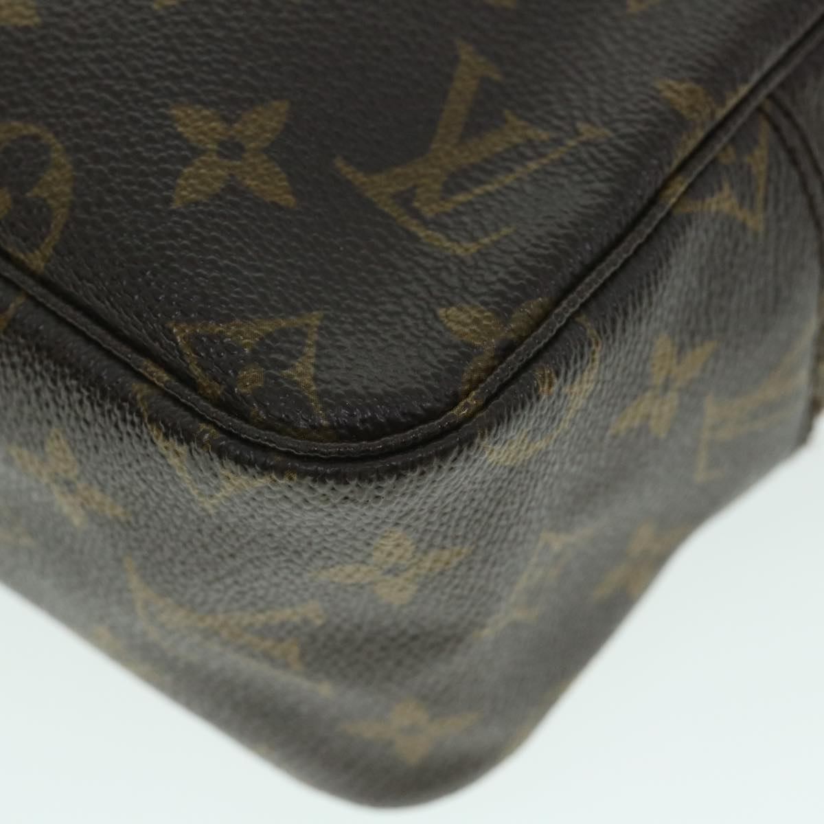 LOUIS VUITTON Monogram Trousse Toilette 28 Clutch Bag M47522 LV Auth ar10194