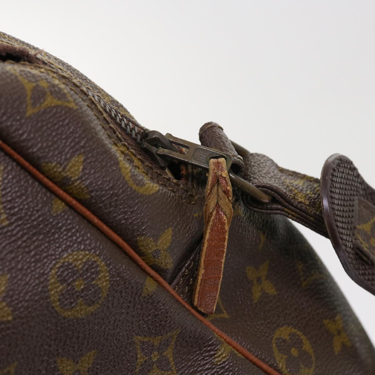 LOUIS VUITTON Monogram Marceau Shoulder Bag No.70 LV Auth ar10213