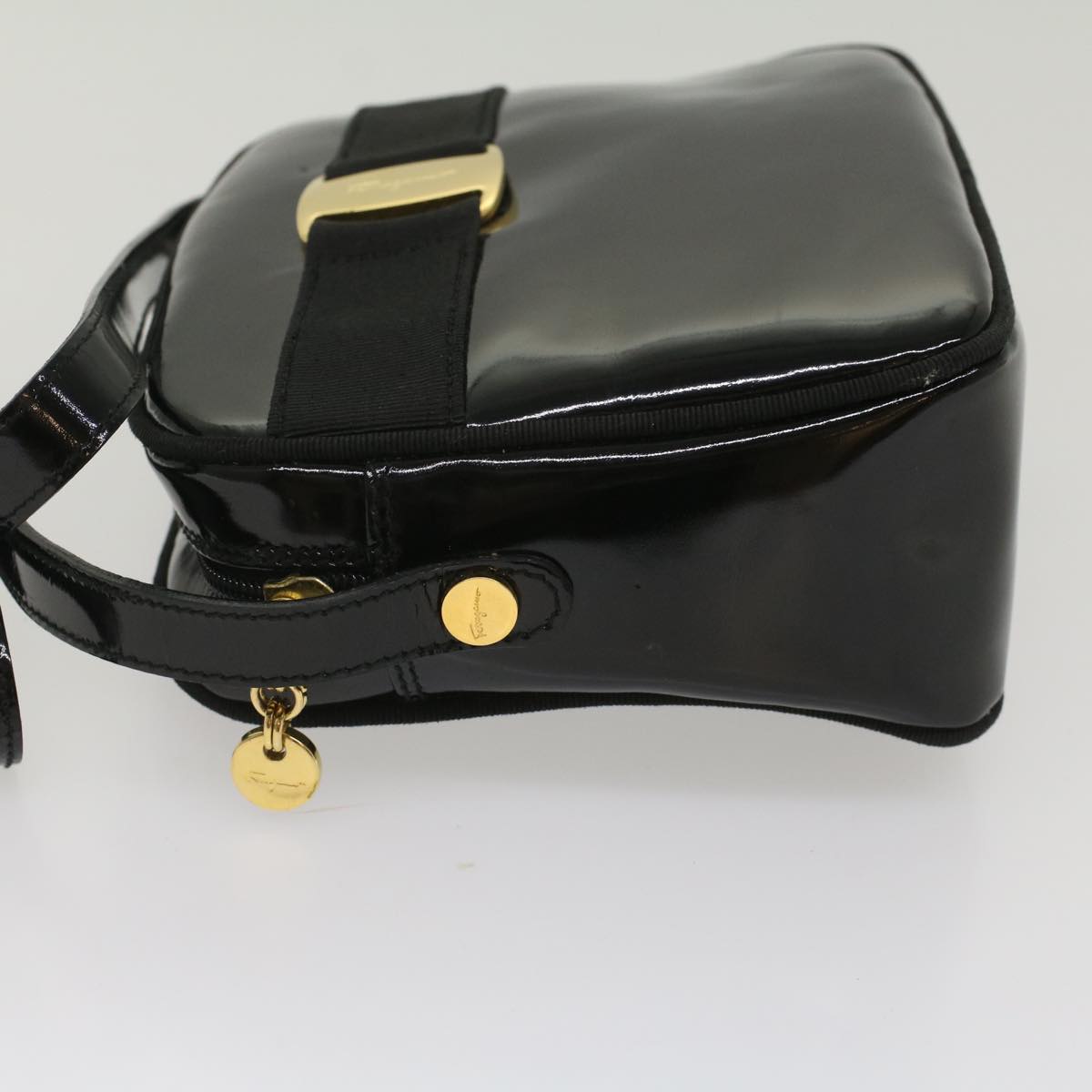 Salvatore Ferragamo Shoulder Bag Patent leather Black Auth ar10217