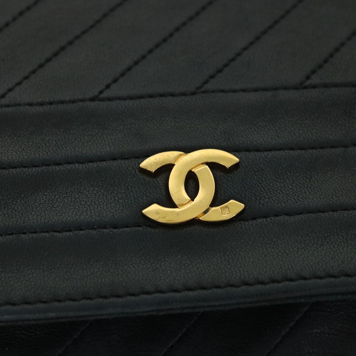 CHANEL Quilted Chain Shoulder Bag Lamb Skin Black CC Auth ar10332