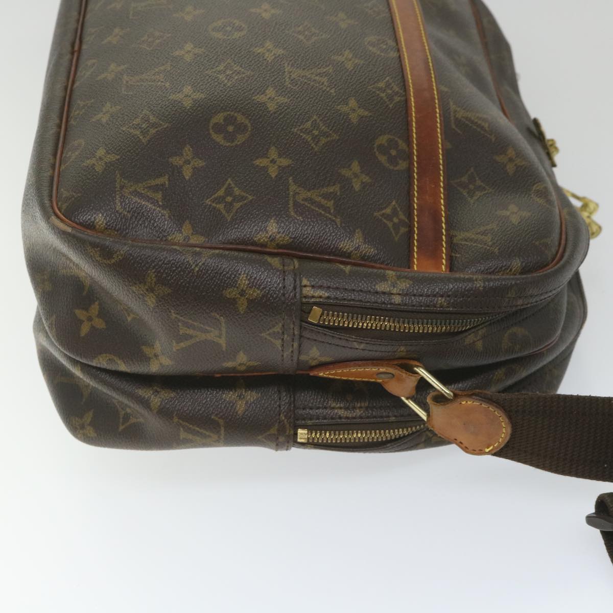 LOUIS VUITTON Monogram Reporter GM Shoulder Bag M45252 LV Auth ar10403