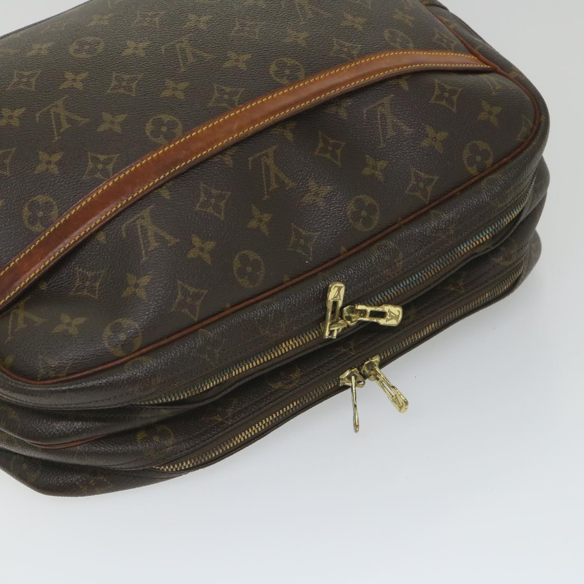 LOUIS VUITTON Monogram Reporter GM Shoulder Bag M45252 LV Auth ar10403