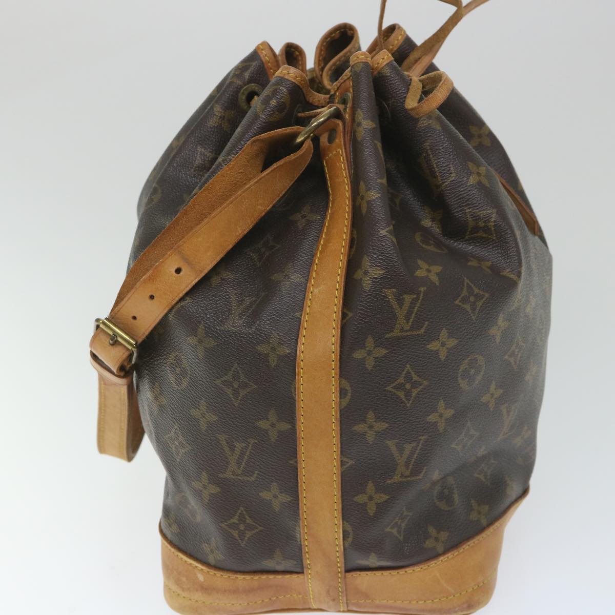 LOUIS VUITTON Monogram Noe Shoulder Bag M42224 LV Auth ar10410