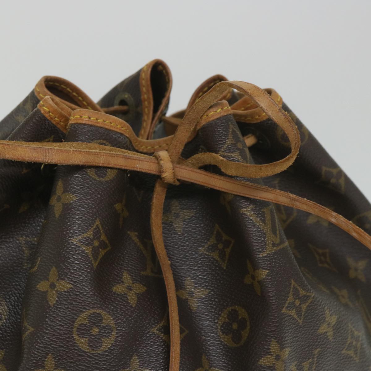 LOUIS VUITTON Monogram Noe Shoulder Bag M42224 LV Auth ar10410