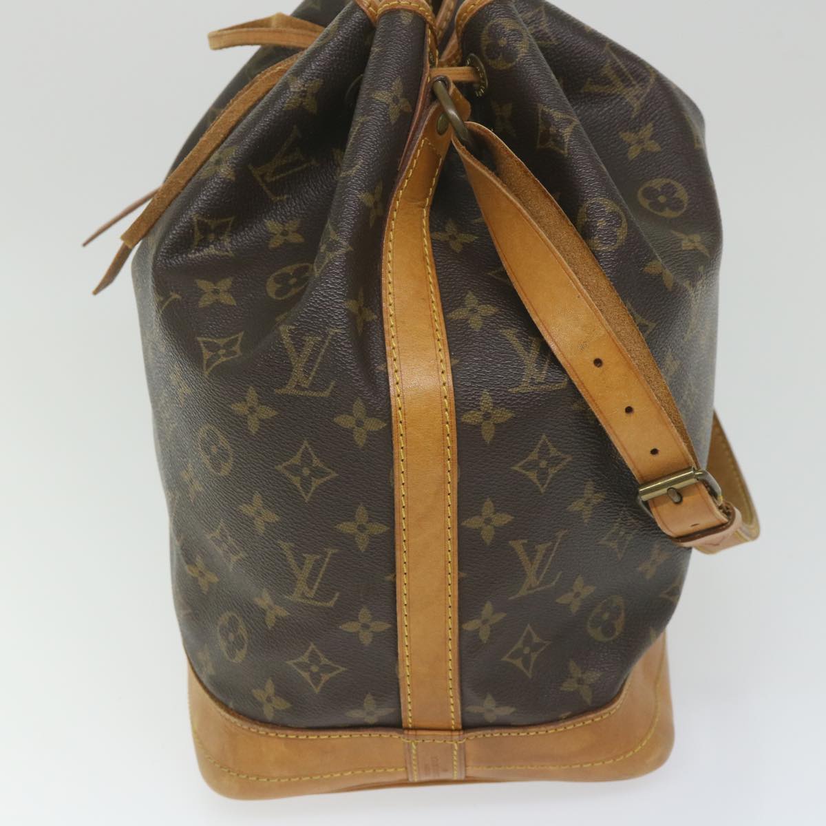 LOUIS VUITTON Monogram Noe Shoulder Bag M42224 LV Auth ar10451