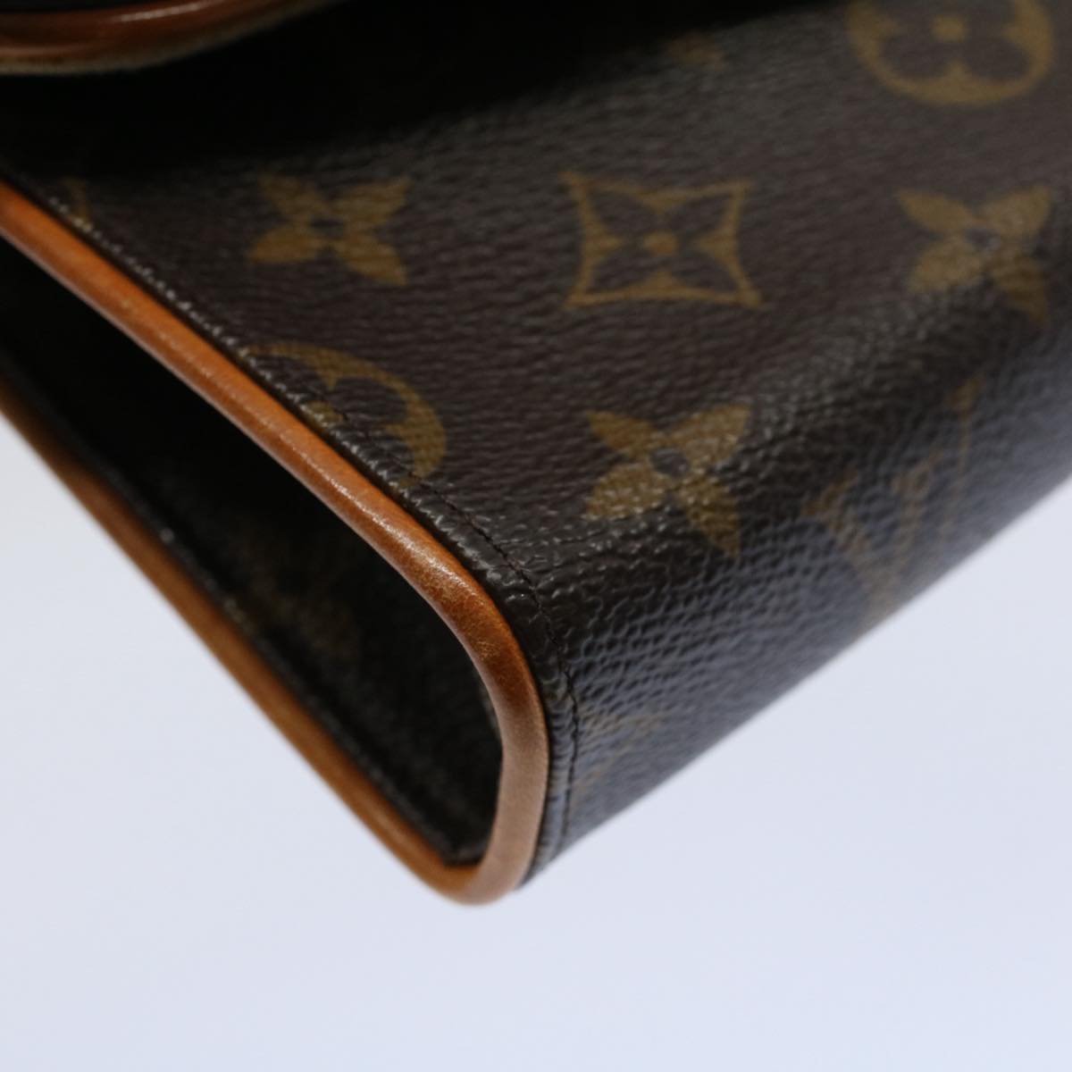 LOUIS VUITTON Monogram Pochette Florentine Waist bag M51855 LV Auth ar10540B