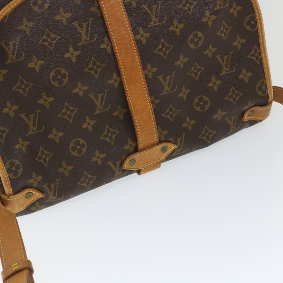 LOUIS VUITTON Monogram Saumur 35 Shoulder Bag M42254 LV Auth ar10543B