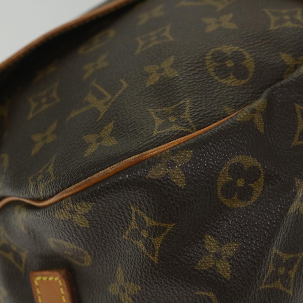 LOUIS VUITTON Monogram Saumur 35 Shoulder Bag M42254 LV Auth ar10571B