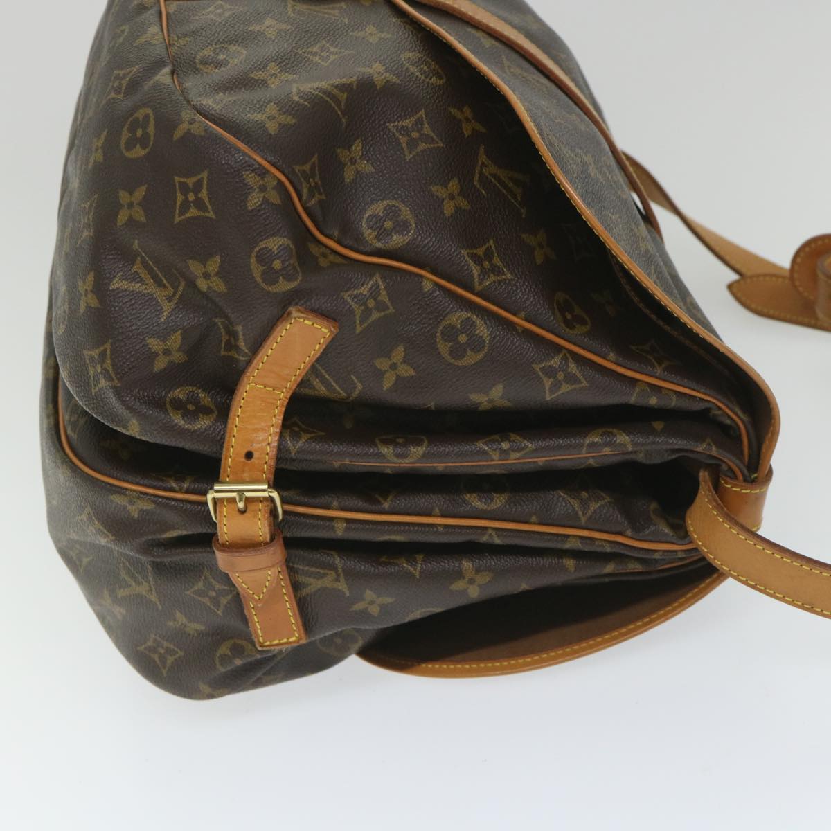 LOUIS VUITTON Monogram Saumur 35 Shoulder Bag M42254 LV Auth ar10571B