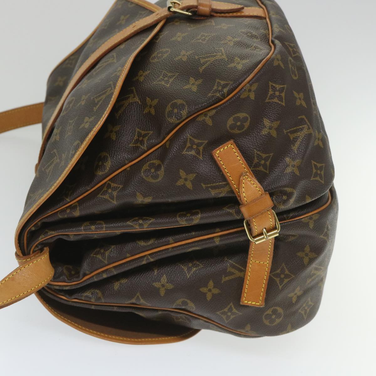 LOUIS VUITTON Monogram Saumur 35 Shoulder Bag M42254 LV Auth ar10571B