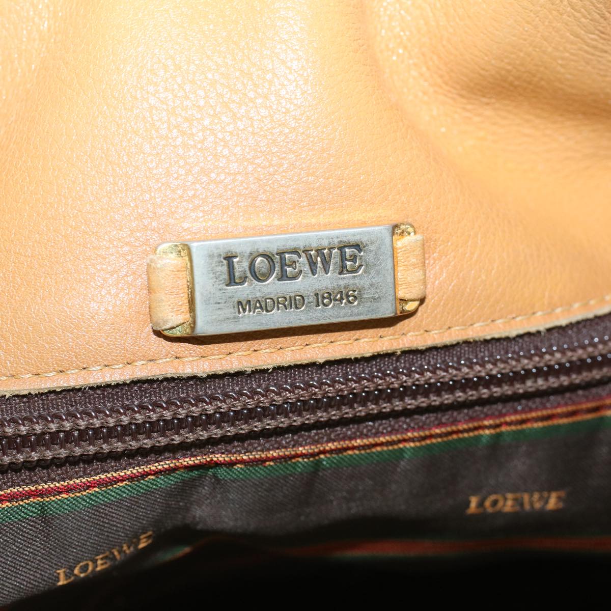 LOEWE Shoulder Bag Leather Beige Auth ar10766