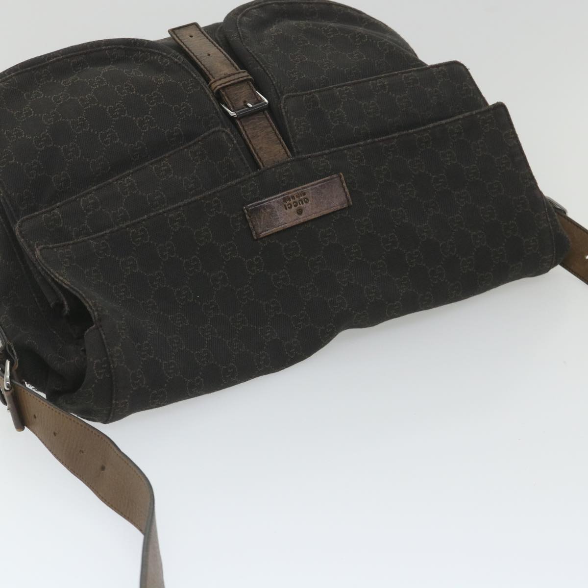 GUCCI GG Canvas Shoulder Bag Brown 101651 Auth ar10778