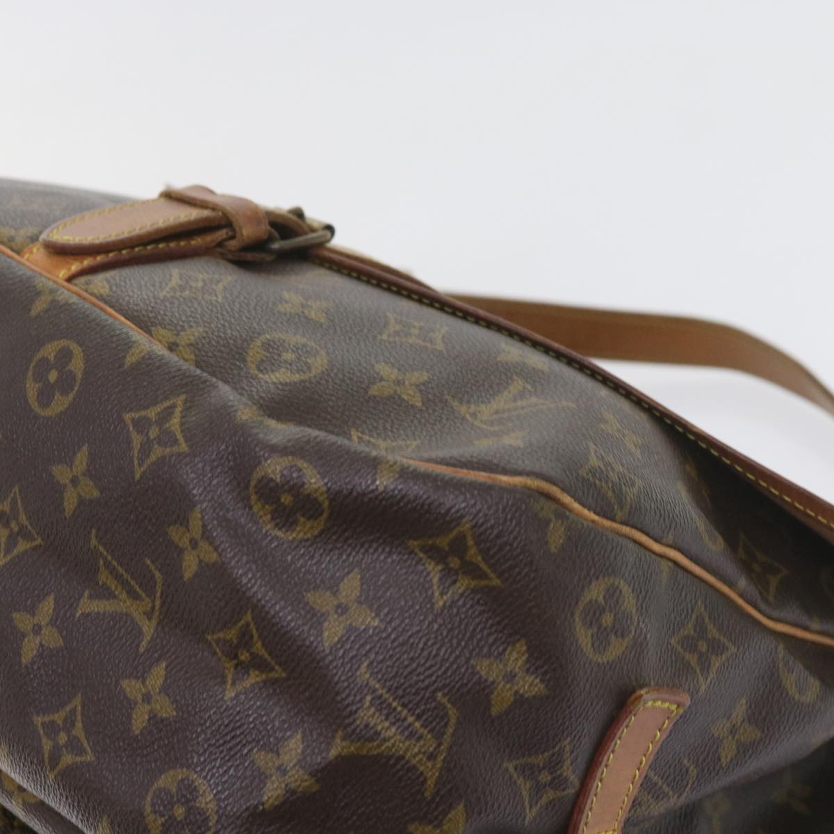 LOUIS VUITTON Monogram Saumur 35 Shoulder Bag M42254 LV Auth ar10836B