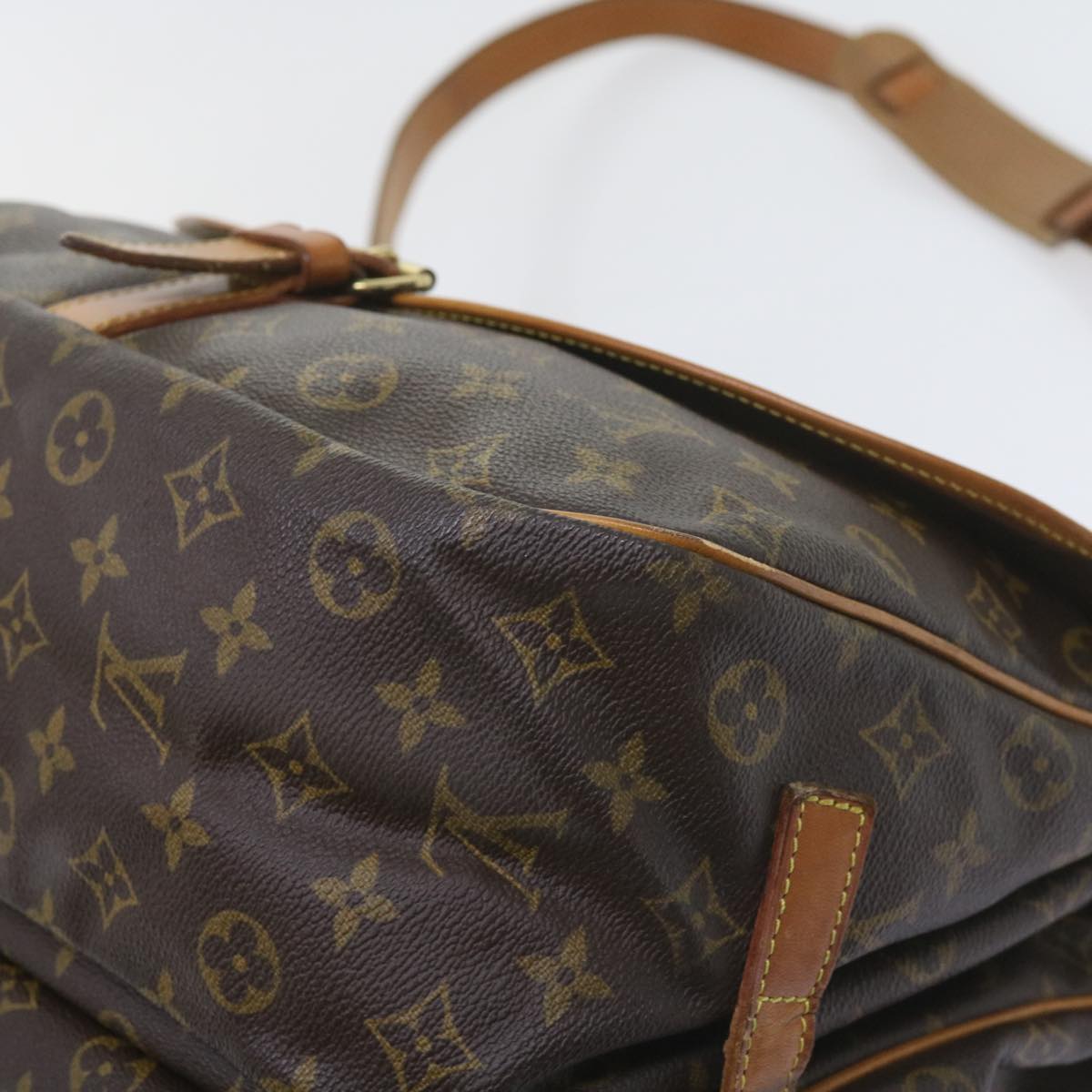 LOUIS VUITTON Monogram Saumur 35 Shoulder Bag M42254 LV Auth ar10846B