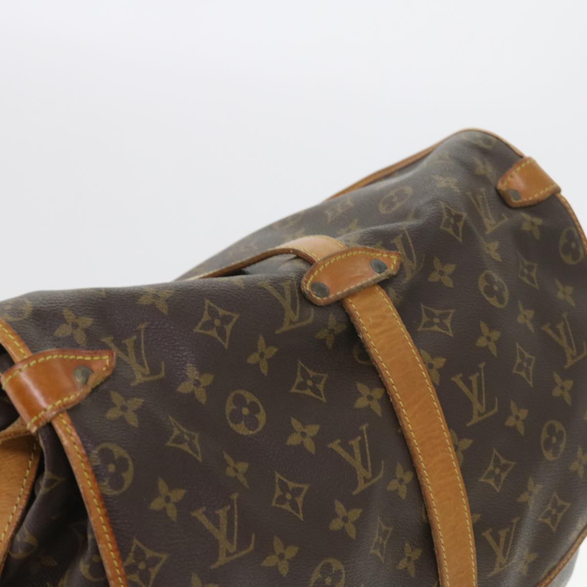 LOUIS VUITTON Monogram Saumur 35 Shoulder Bag M42254 LV Auth ar10846B