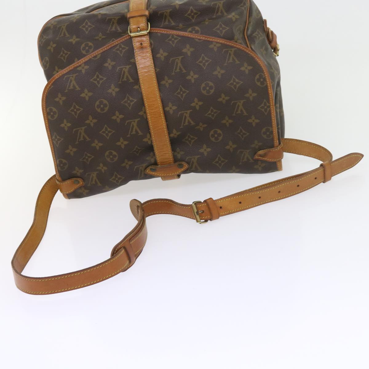 LOUIS VUITTON Monogram Saumur 35 Shoulder Bag M42254 LV Auth ar10846B