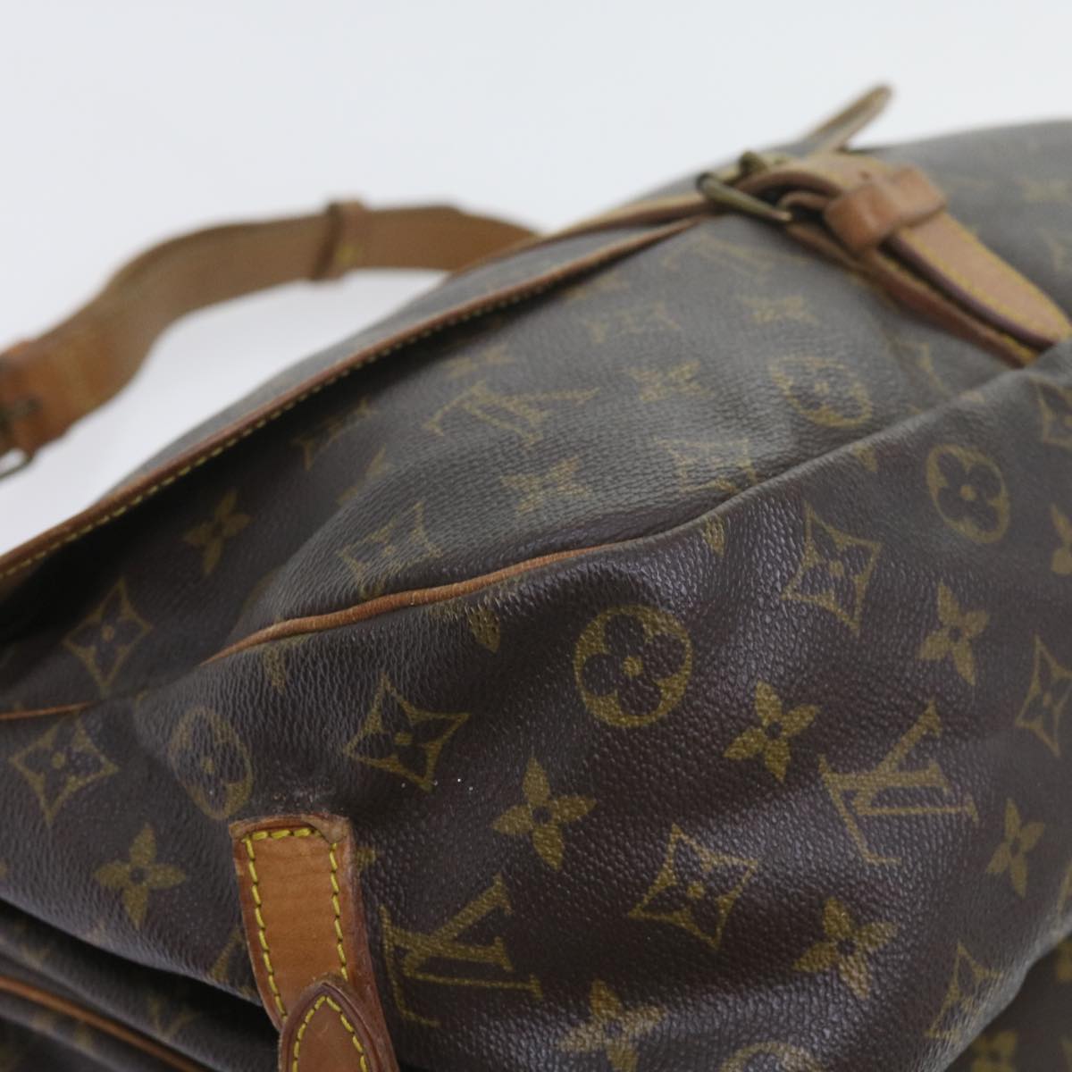 LOUIS VUITTON Monogram Saumur 35 Shoulder Bag M42254 LV Auth ar10889